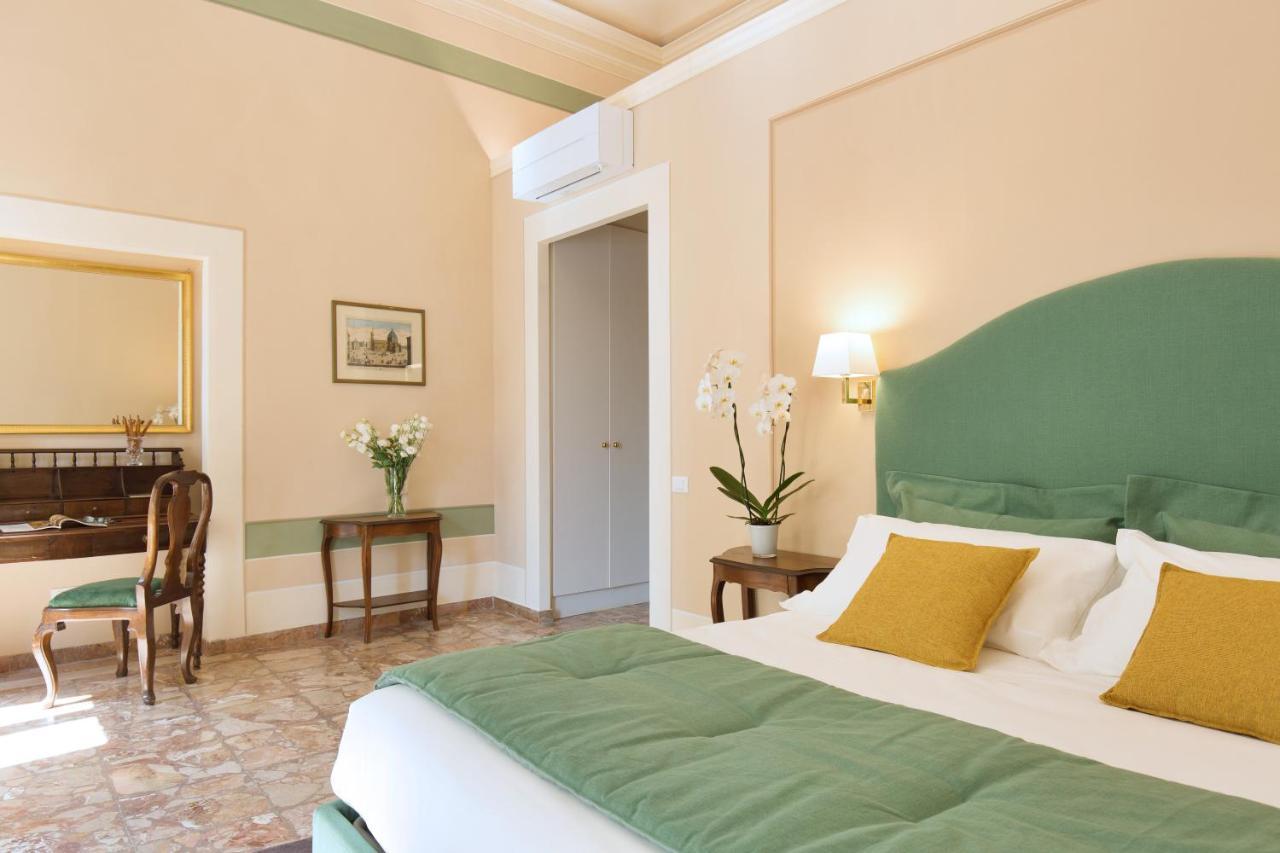 Luxury Bed And Breakfast Cerretani Palace Florence Exterior photo